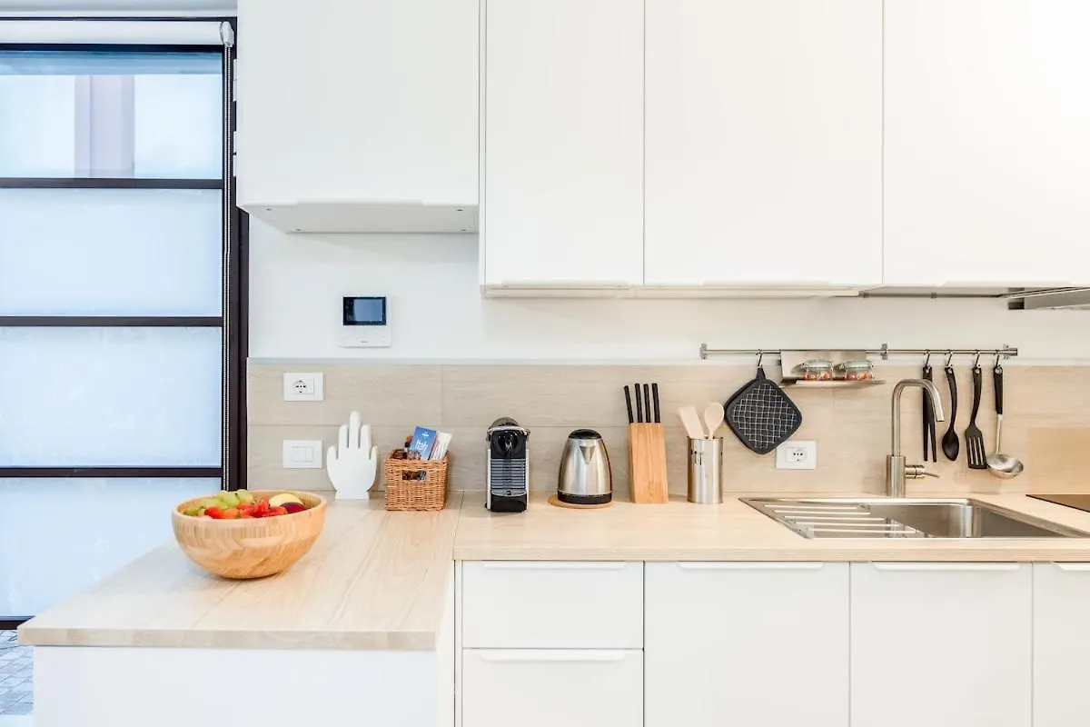 Luminoso Loft - M5 Cagranda - Free Wi -Fi Apartment Milan