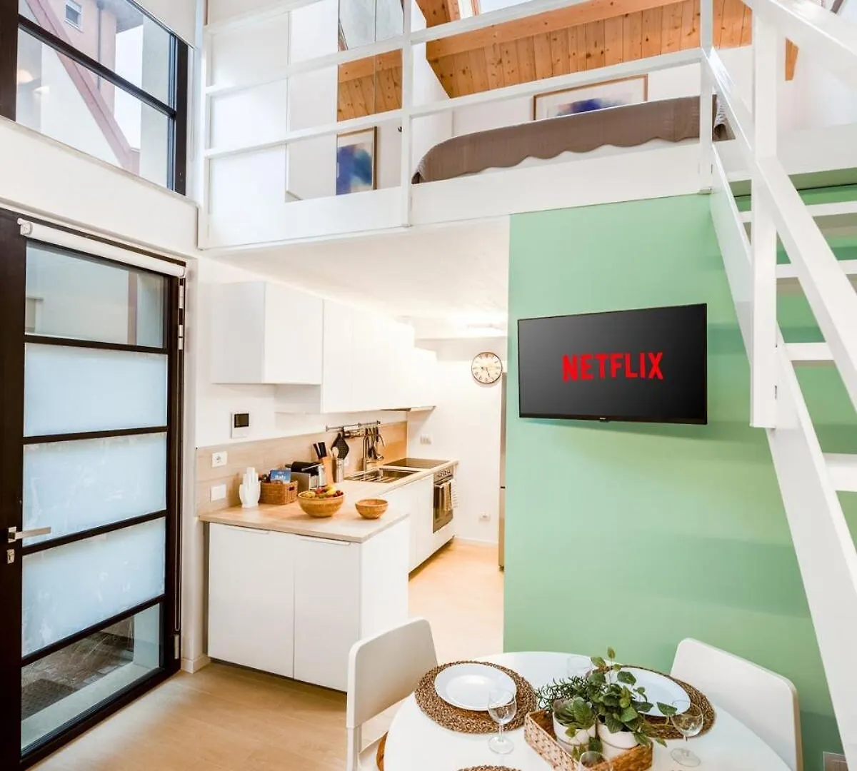 Luminoso Loft - M5 Cagranda - Free Wi -Fi Apartment Milan
