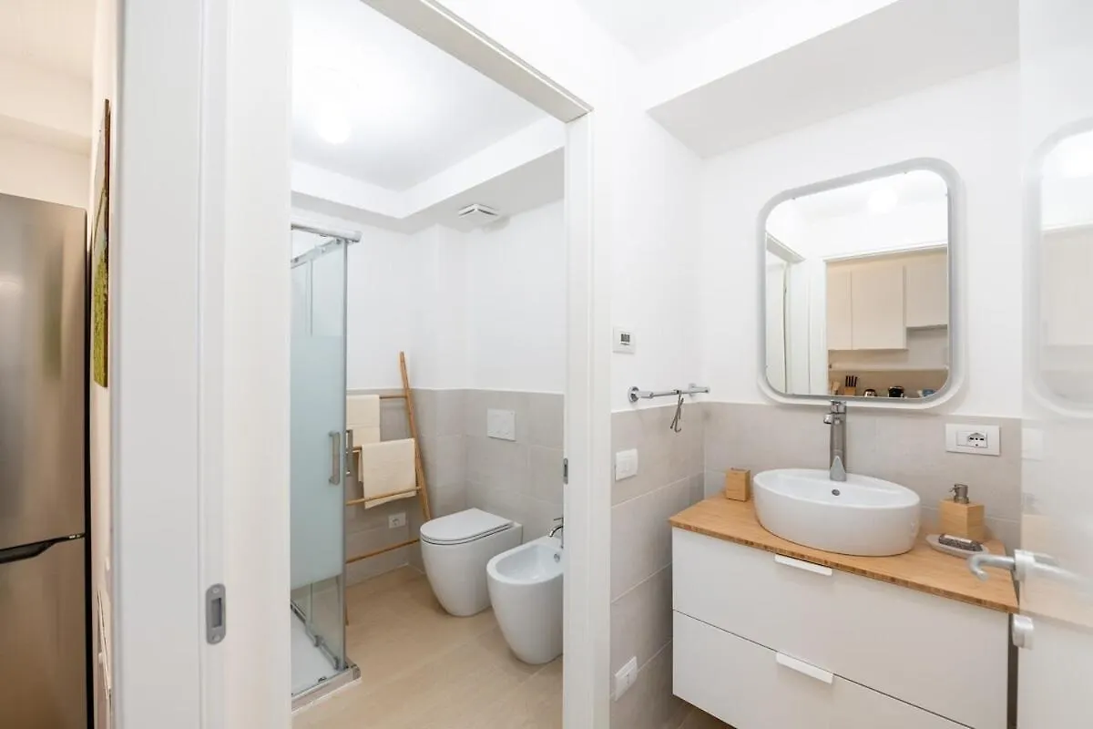 Luminoso Loft - M5 Cagranda - Free Wi -Fi Apartment Milan