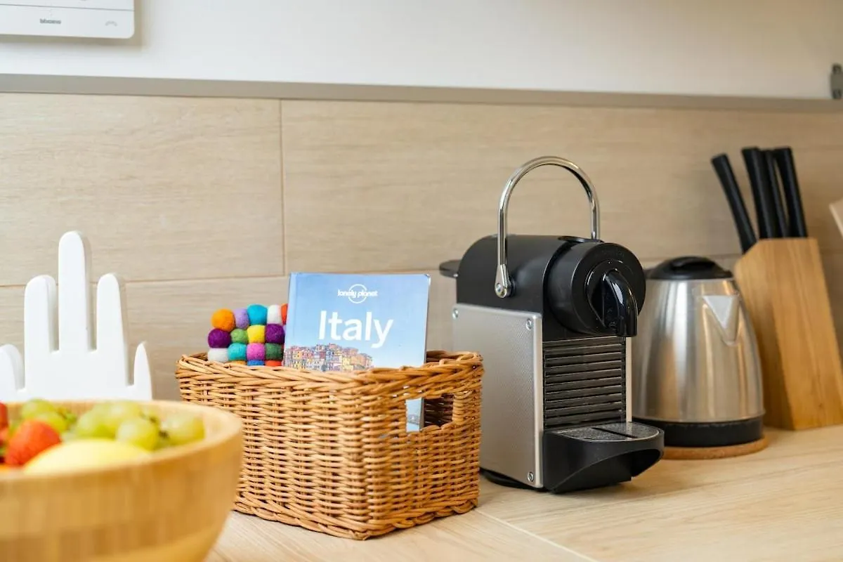 Luminoso Loft - M5 Cagranda - Free Wi -Fi Apartment Milan